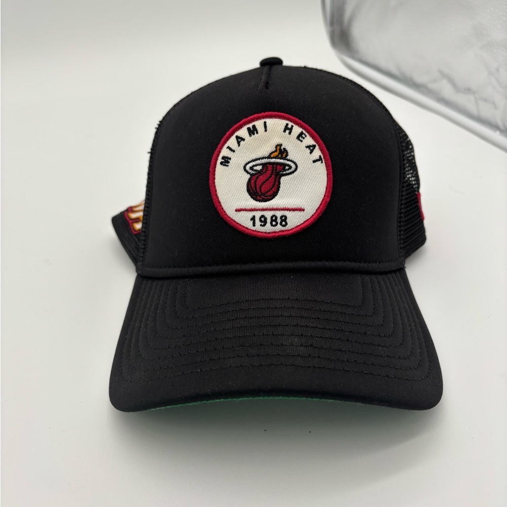 Miami‎ Heat Hat  NBA Graphic trucker Snapback Black Cap